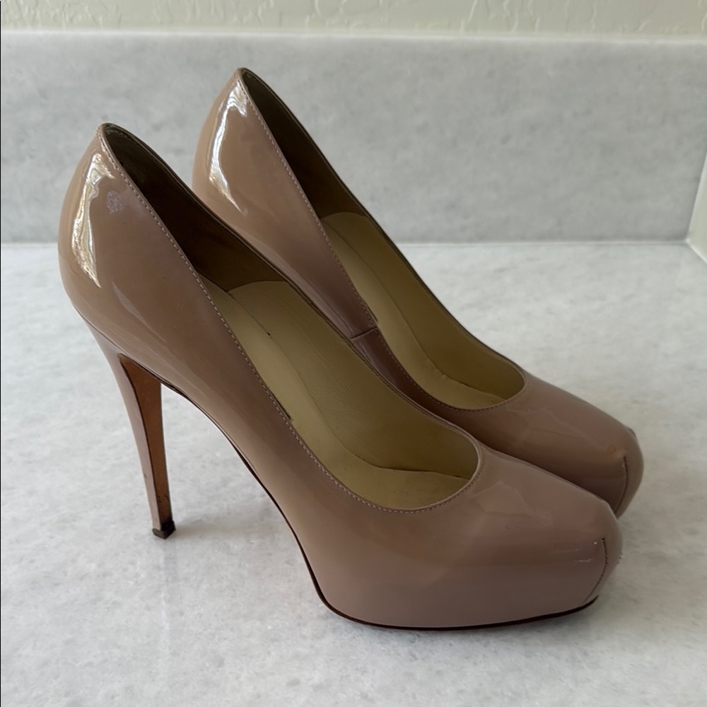 Brian Atwood Elegant Nude Pumps